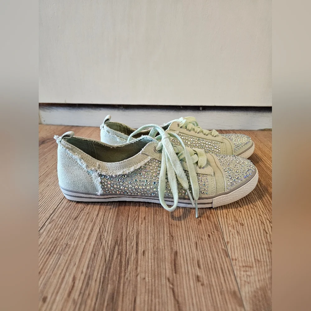 Gianni Bini Mint Green Sparkle Sneakers, Size 8.5